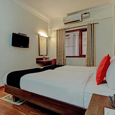 Capital O Sri Krishna Suites Near 7D Voyage Bangalore Exteriör bild