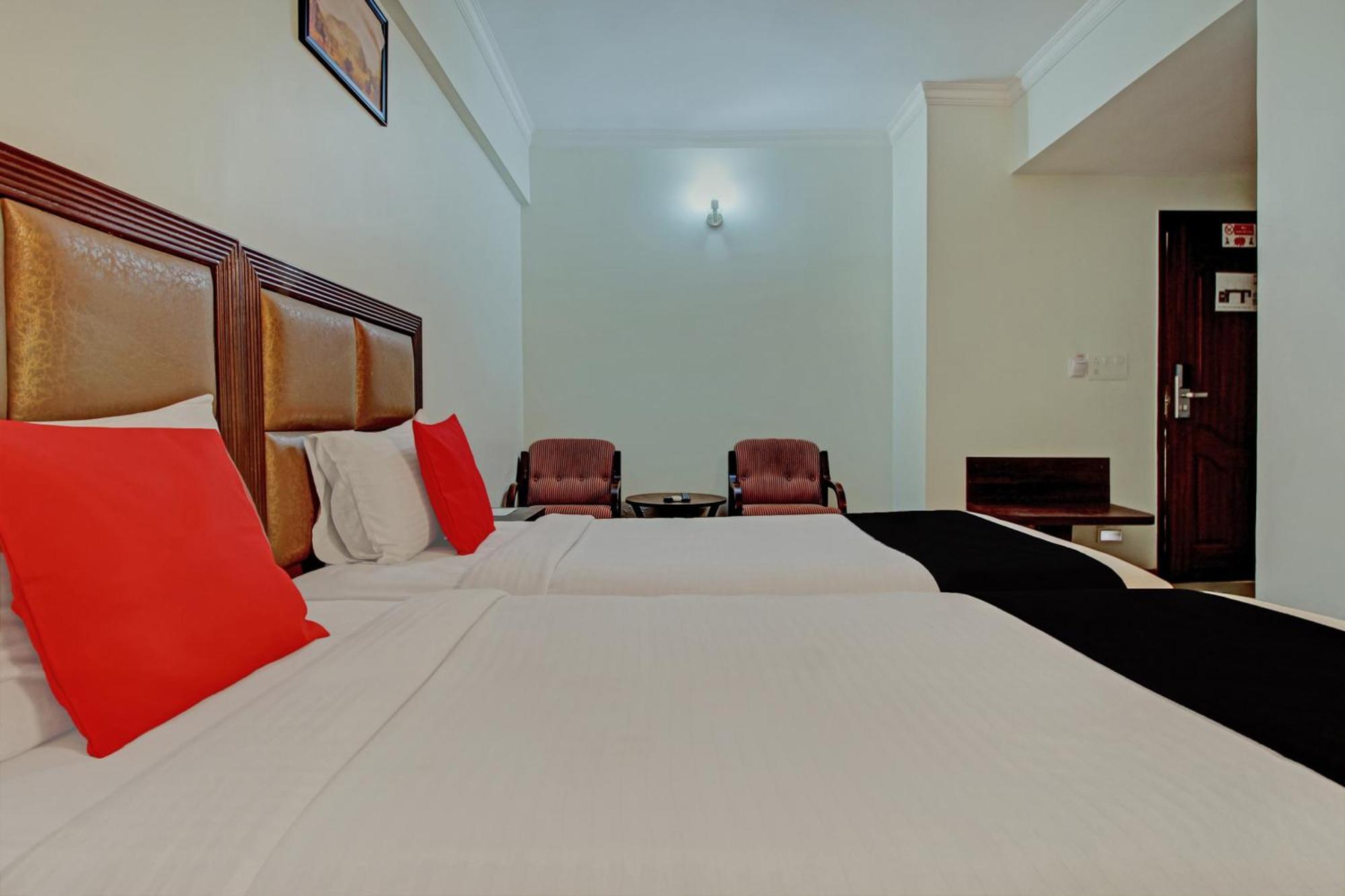 Capital O Sri Krishna Suites Near 7D Voyage Bangalore Exteriör bild