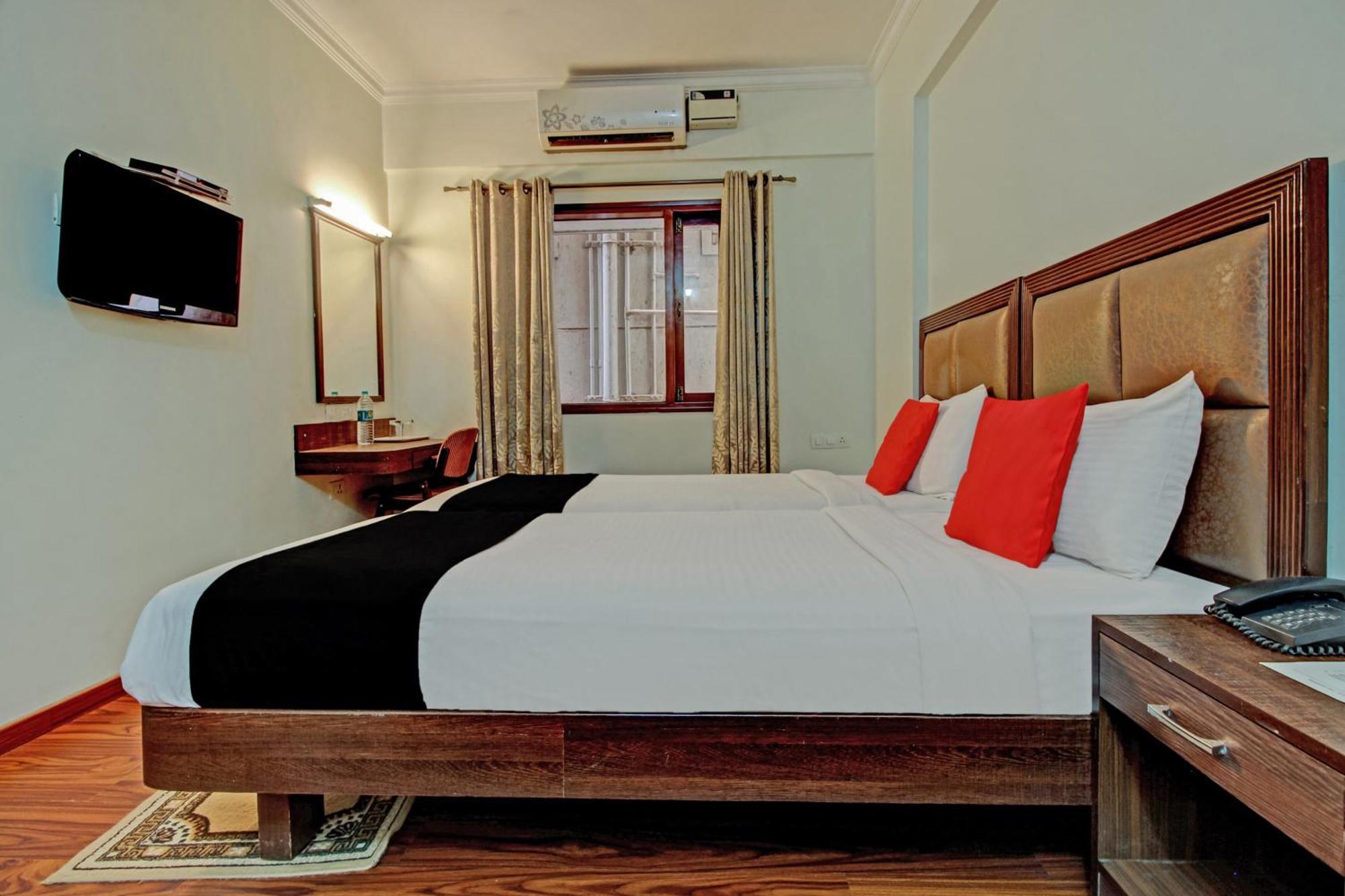 Capital O Sri Krishna Suites Near 7D Voyage Bangalore Exteriör bild