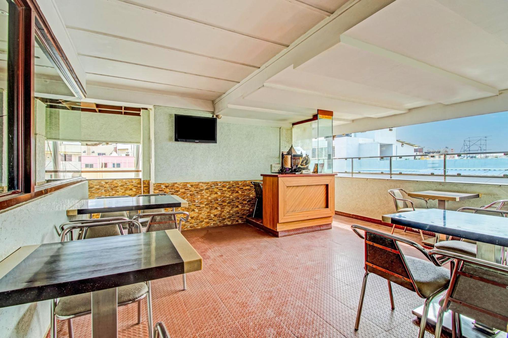 Capital O Sri Krishna Suites Near 7D Voyage Bangalore Exteriör bild