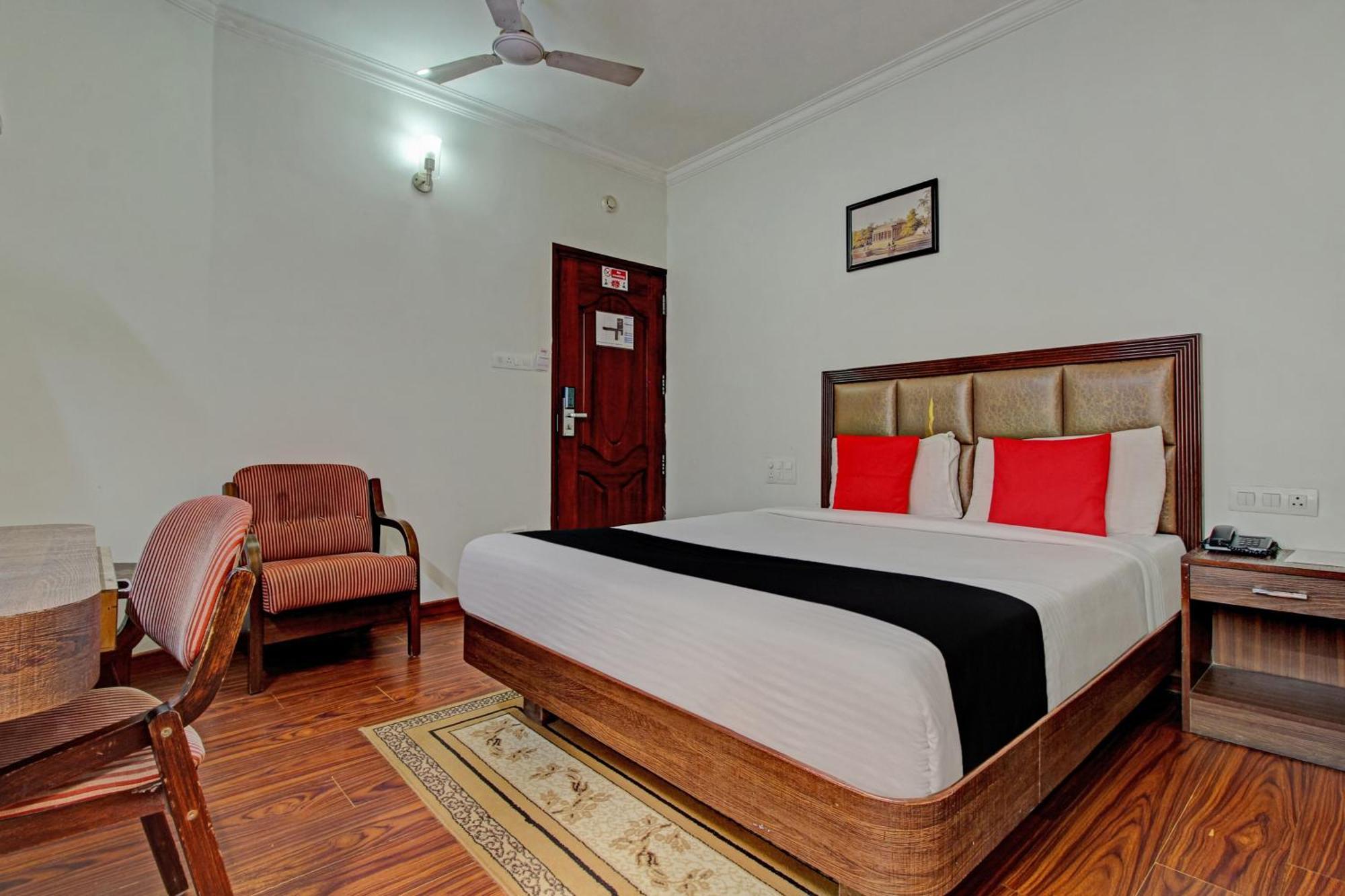 Capital O Sri Krishna Suites Near 7D Voyage Bangalore Exteriör bild